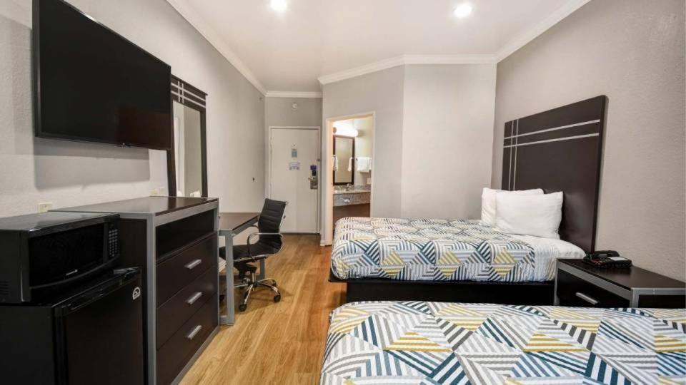 Motel 6 Humble, Tx - Houston International Airport Екстериор снимка