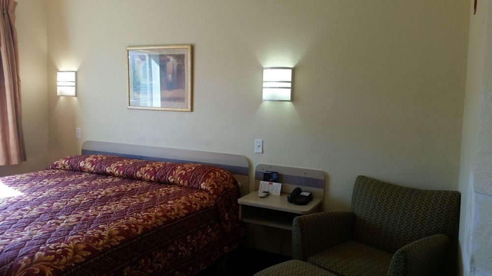 Motel 6 Humble, Tx - Houston International Airport Екстериор снимка